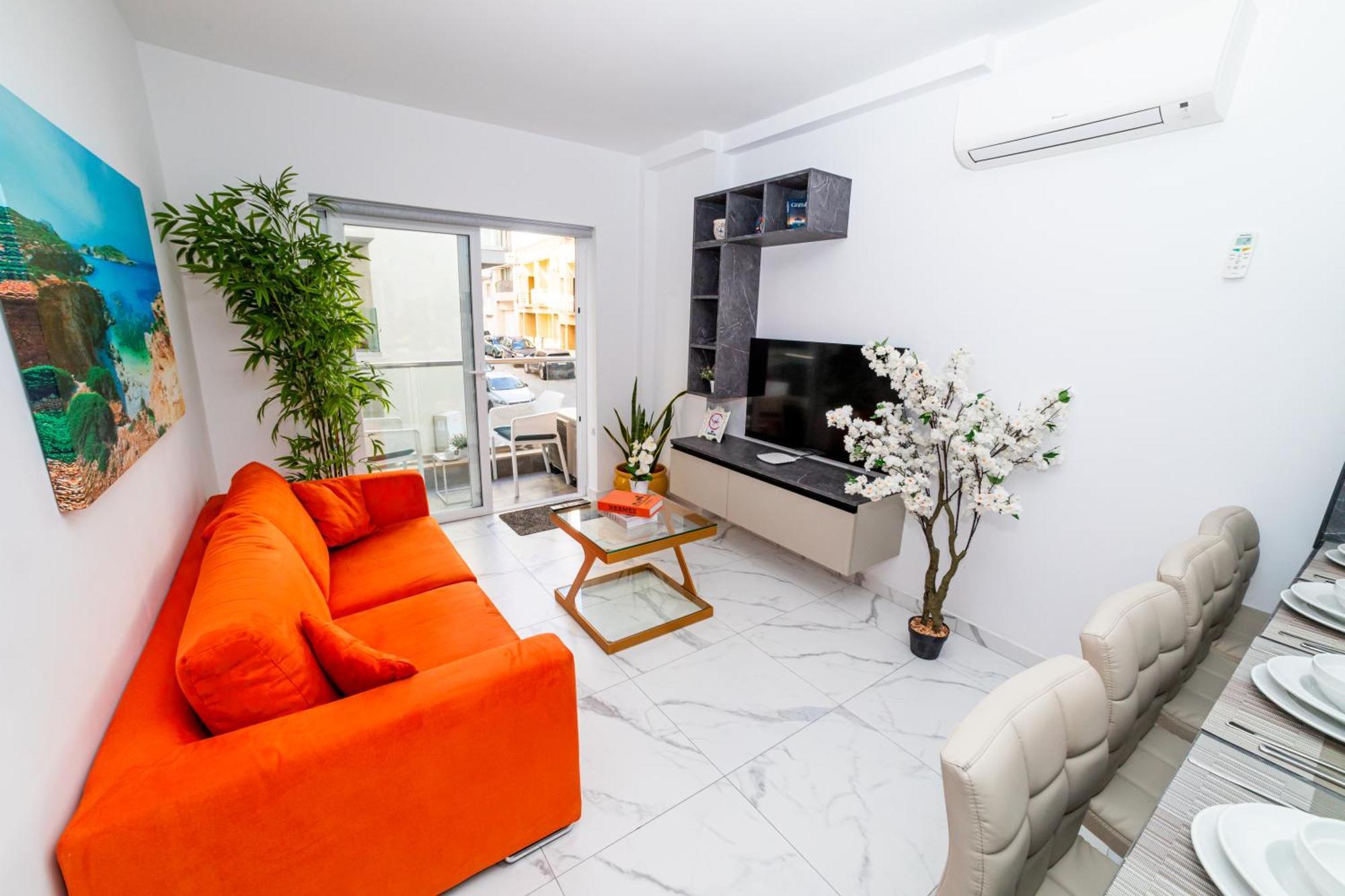 Sea Breeze, Spacious 2-Bedroom Lux Seaside Apartments เซนต์พอลส์เบย์ ภายนอก รูปภาพ